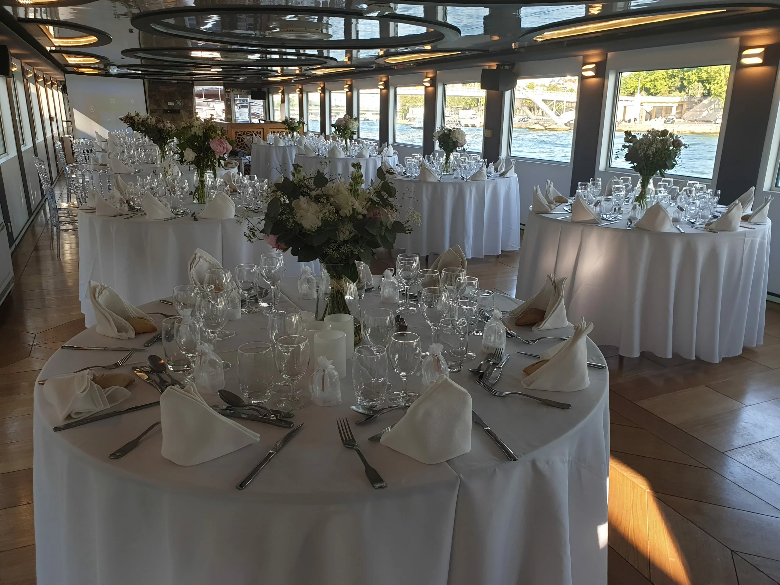 Bateau Le Chansonnier Paris