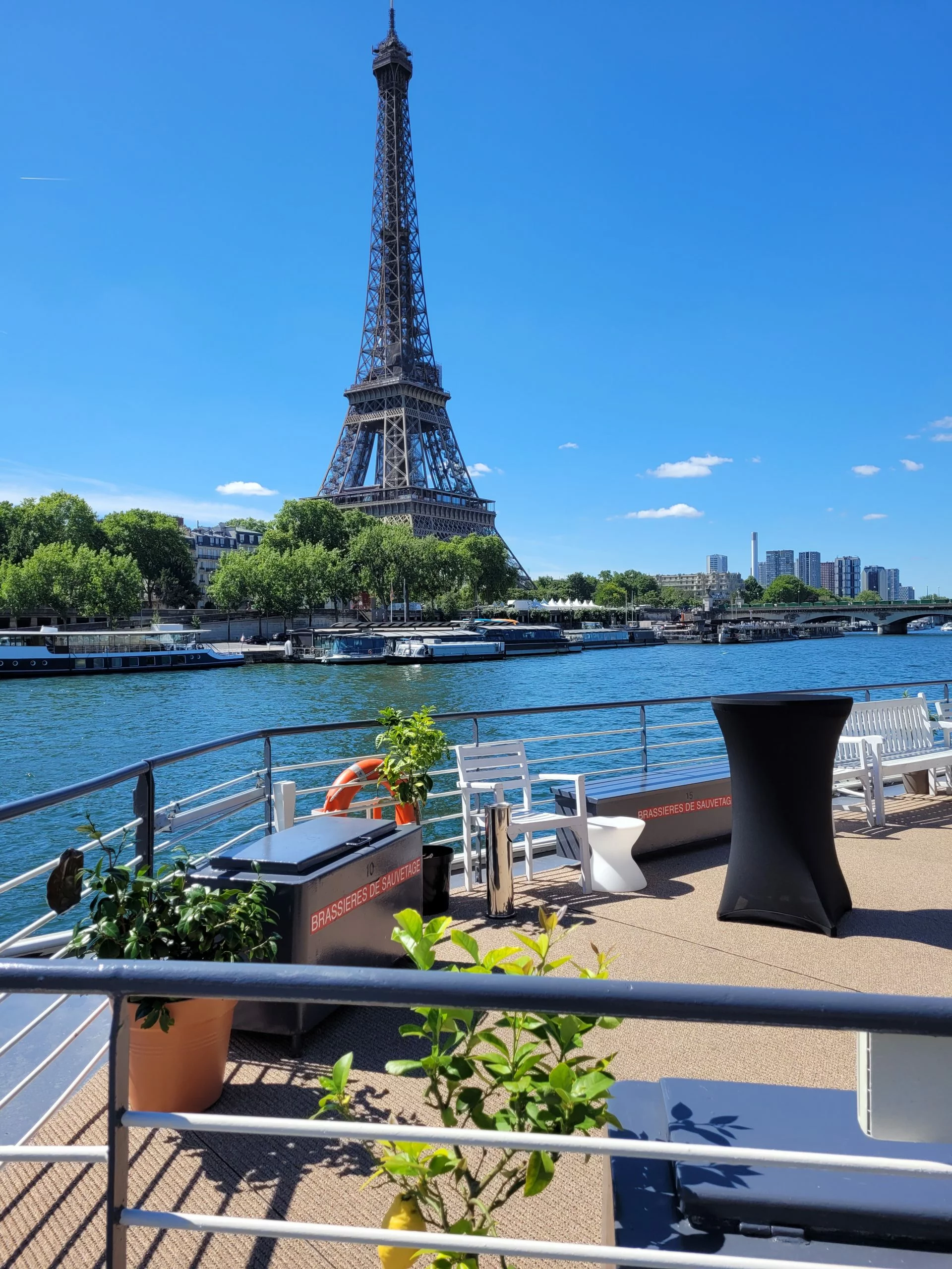 Bateau Le Chansonnier Paris