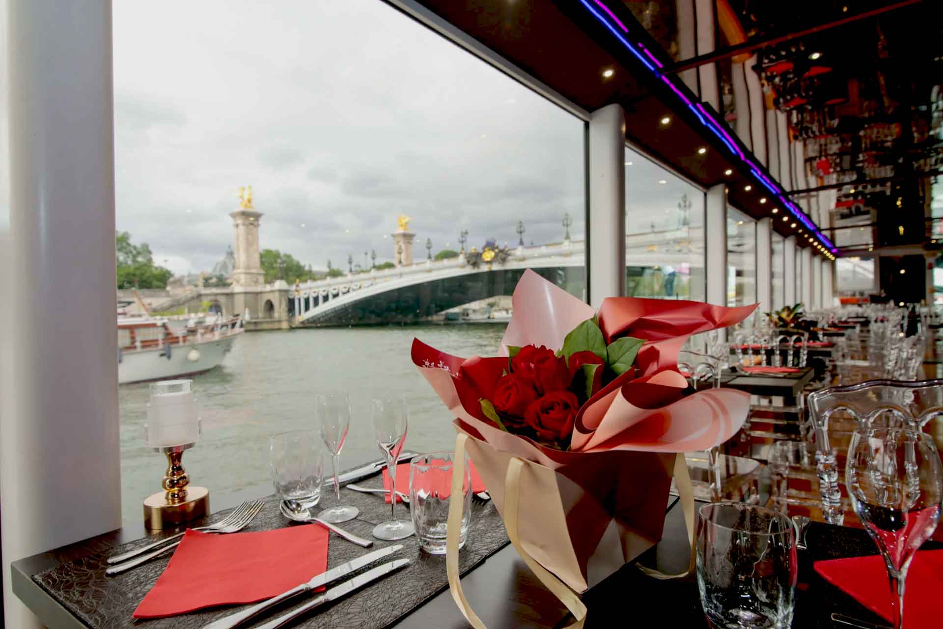 Péniche Ivoire Paris