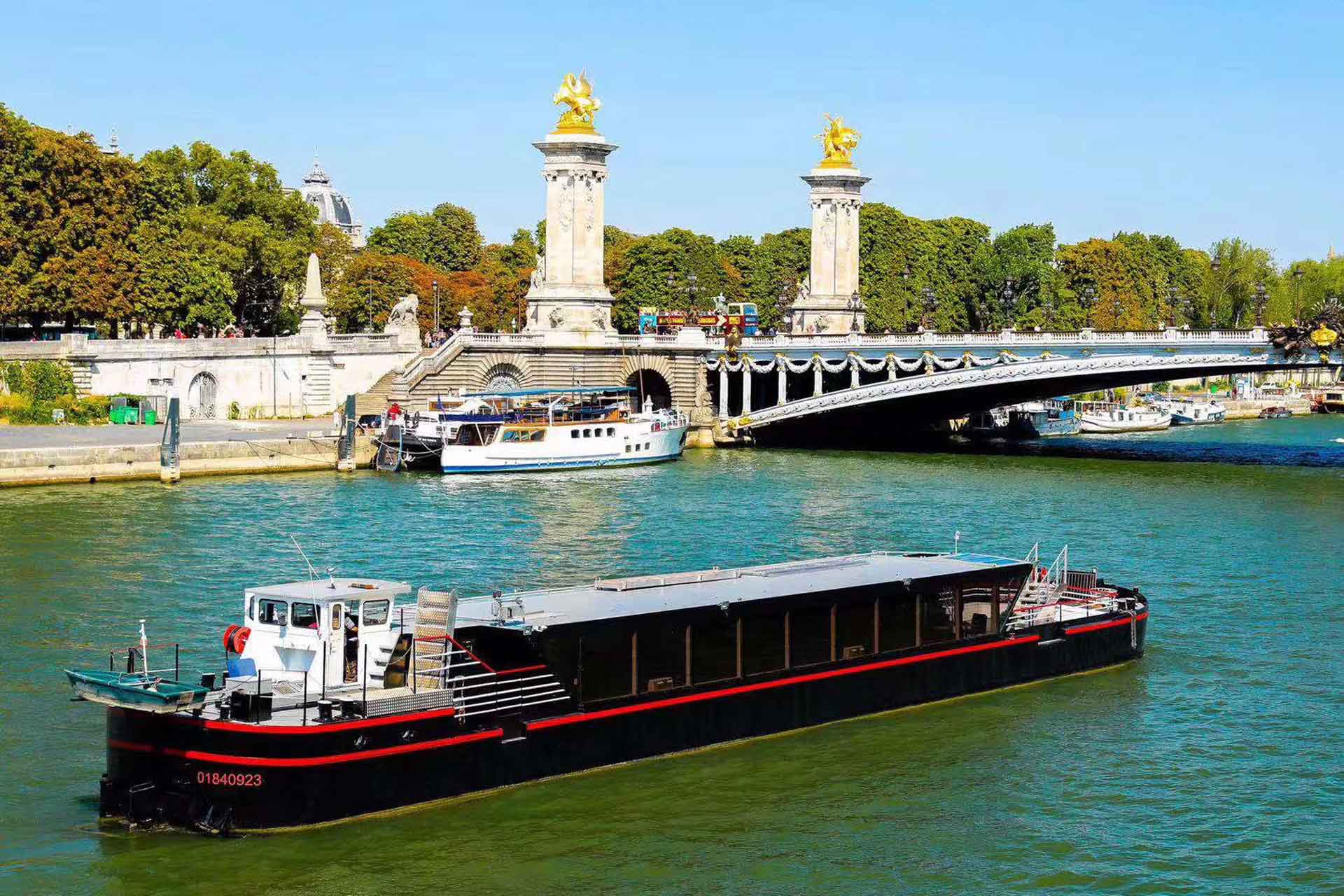 Péniche Ivoire Paris