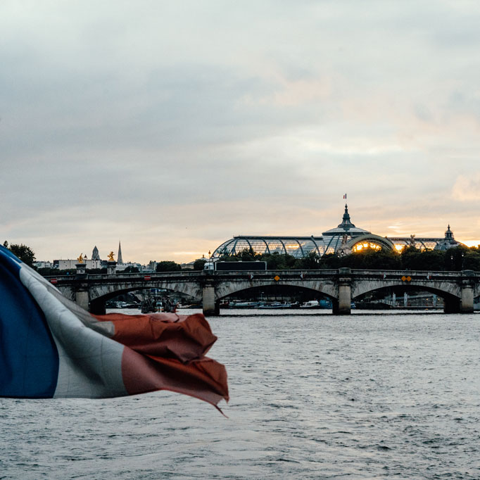 Nos services de location de péniche à Paris